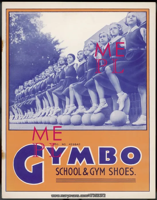 : SCHOOLGIRLS IN GYMSLIPS : SCHOOLGIRLS IN GYMSLIPS