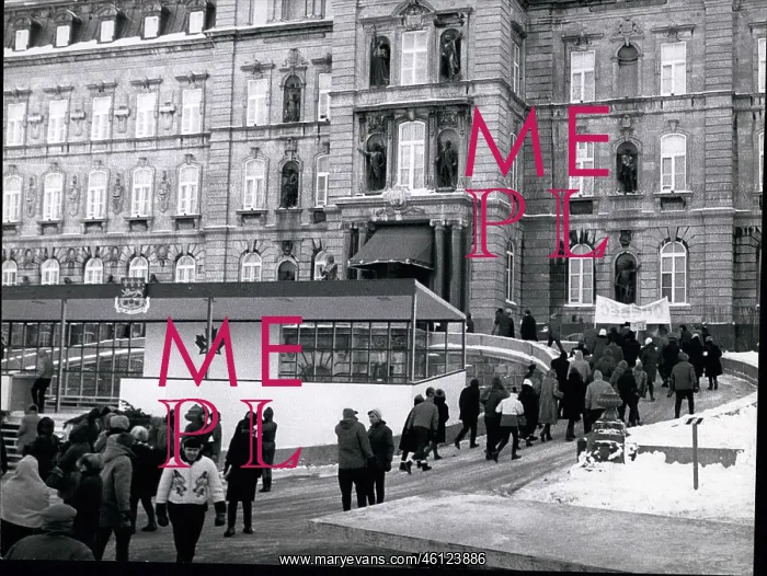 : Schoolteachers demonstrate outside parliament, Quebec : Schoolteachers demonstrate outside parliament, Quebec