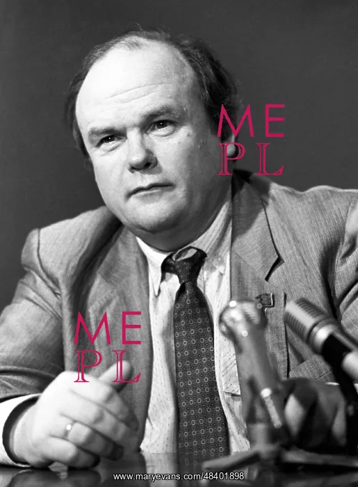 : Scientist Yevgeny Velikhov, 1983 : Scientist Yevgeny Velikhov, 1983