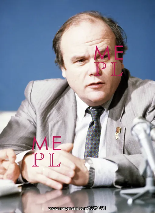 : Scientist Yevgeny Velikhov, 1984 : Scientist Yevgeny Velikhov, 1984