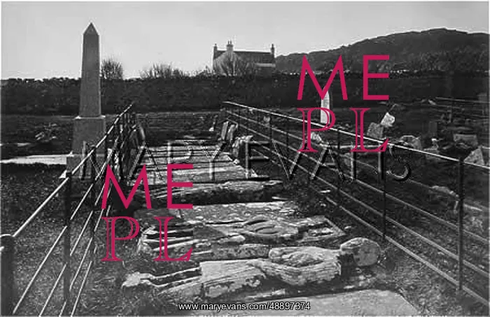  : SCOTLAND / IONA MACLEANS