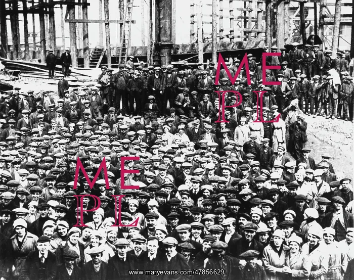  : Scottish Shipbuilding Yard, 1915