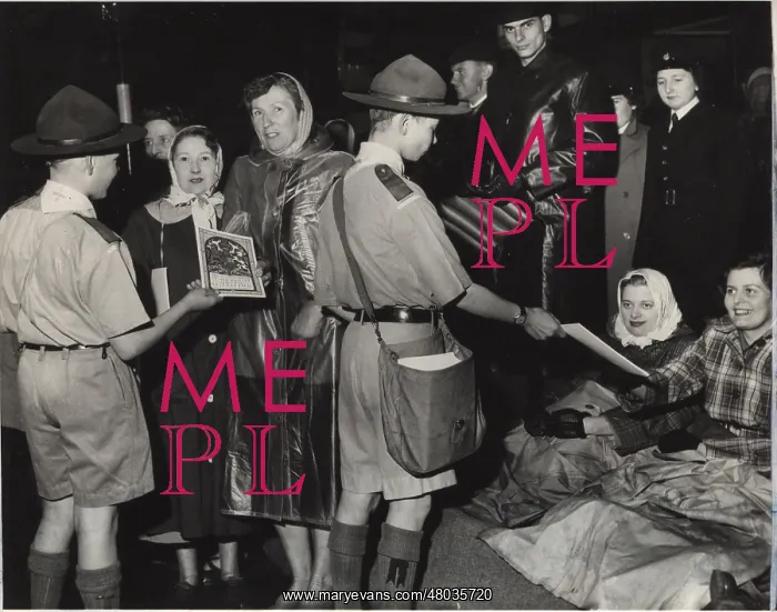 : Scouts selling Coronation programmes : Scouts selling Coronation programmes