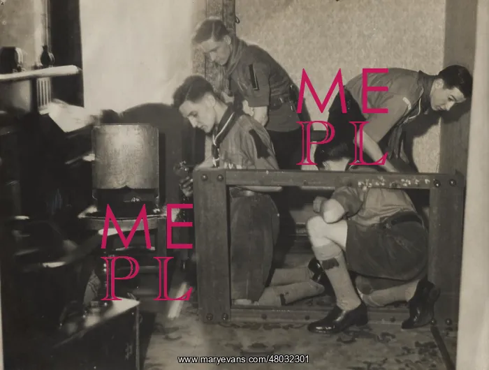 : Scouts during Wartime : Scouts during Wartime