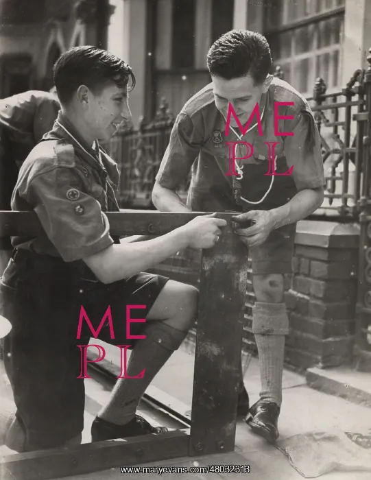 : Scouts during Wartime : Scouts during Wartime