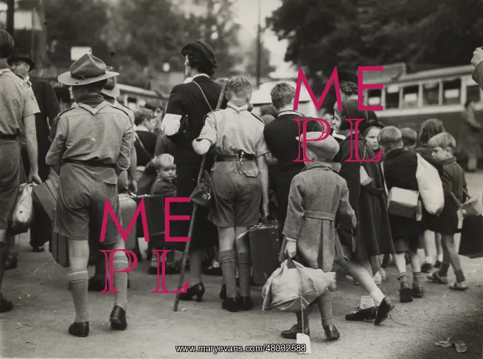 : Scouts during Wartime : Scouts during Wartime