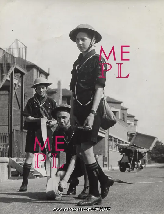 : Scouts during Wartime : Scouts during Wartime