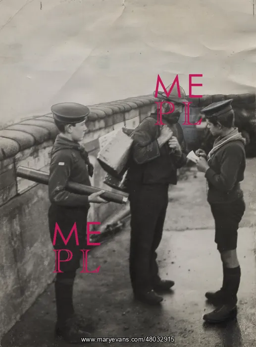 : Scouts during Wartime : Scouts during Wartime