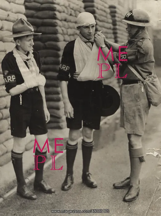 : Scouts during Wartime : Scouts during Wartime