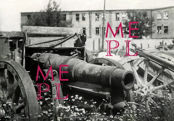 : Scrap yard for artillery, around 1920 : Scrap yard for artillery, around 1920