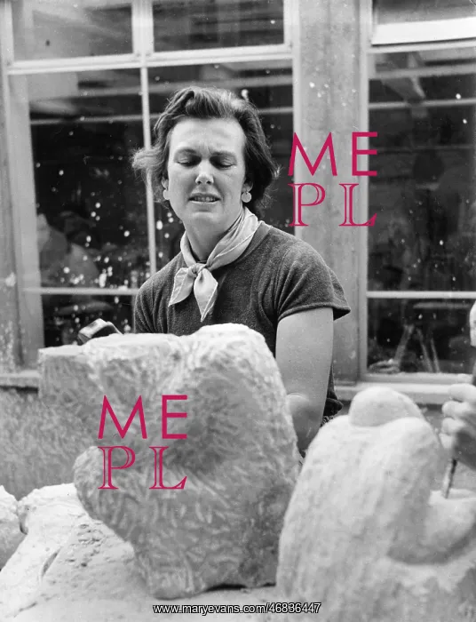 : Sculptor at Corsham Art School : Sculptor at Corsham Art School