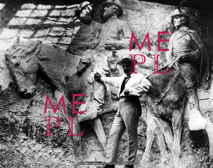 : Sculptor Gutzon Borglum in his studio with ? : Sculptor Gutzon Borglum in his studio with ?
