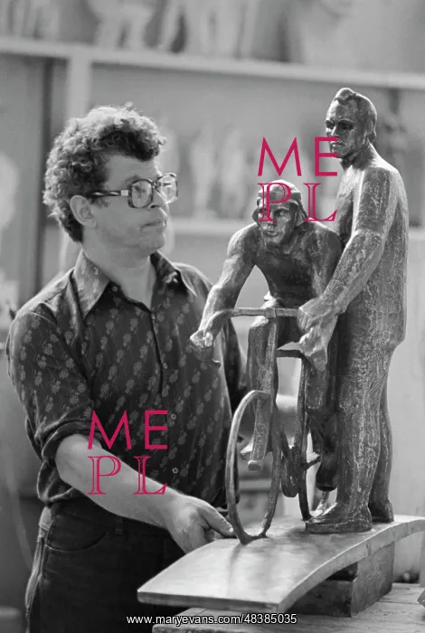 : Sculptor Yuri Chernov : Sculptor Yuri Chernov