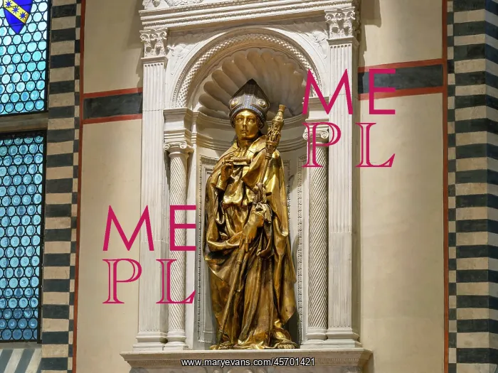 : Sculpture, Basilica di Santa Croce, Florence, Italy : Sculpture, Basilica di Santa Croce, Florence, Italy