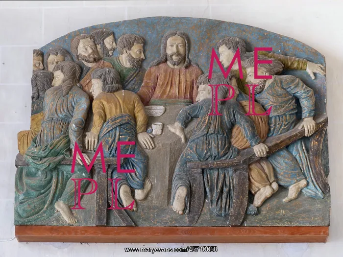 : Sculpture, Chateau du Plessis-Bourre, Ecuille : Sculpture, Chateau du Plessis-Bourre, Ecuille
