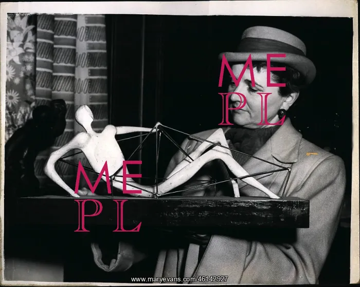 : Sculpture by G Milson at exhibition in London : Sculpture by G Milson at exhibition in London