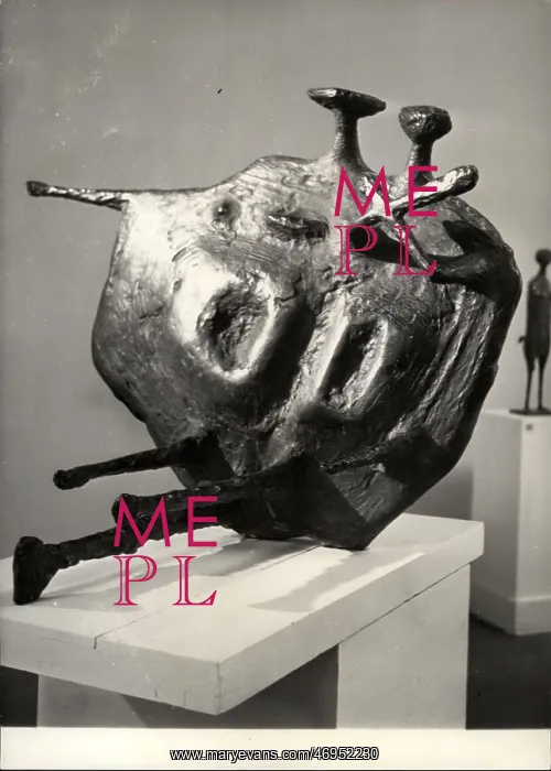 : Sculpture by Kenneth Armitage, exhibition in Paris : Sculpture by Kenneth Armitage, exhibition in Paris