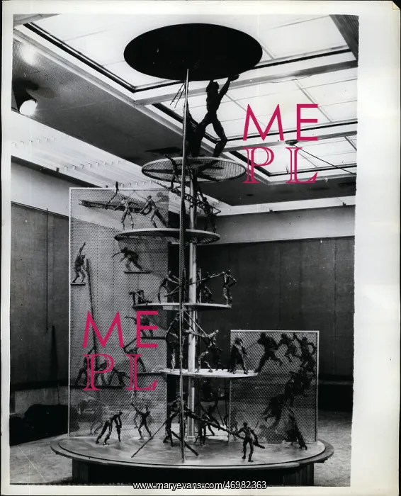: Sculpture by Peter Peri for Coventry Art Gallery : Sculpture by Peter Peri for Coventry Art Gallery