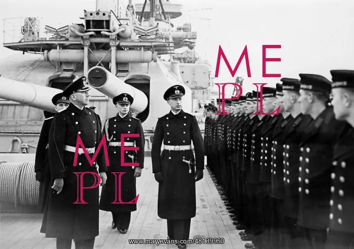 : Sea Captain Ciliax aboard the Scharnhorst : Sea Captain Ciliax aboard the Scharnhorst
