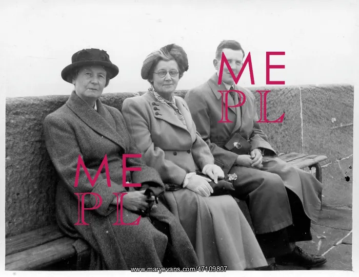 : On the sea front, c.1950 : On the sea front, c.1950