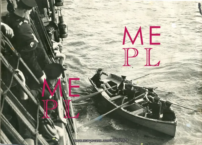 : Sea Scouts on emergency training : Sea Scouts on emergency training