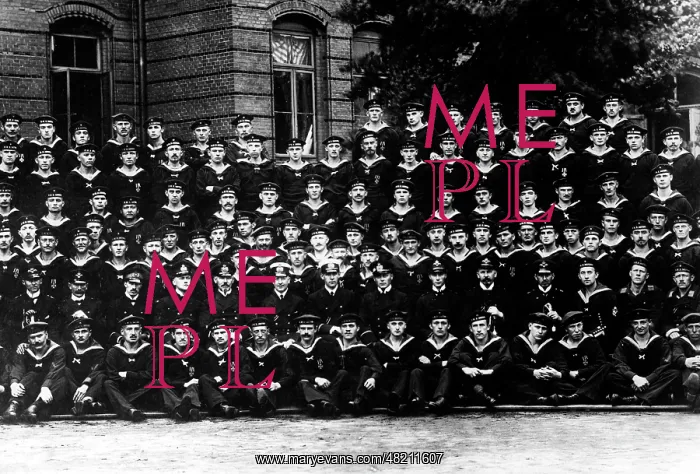 : Seamen of the German auxiliary ship Meteor, 1915 : Seamen of the German auxiliary ship Meteor, 1915