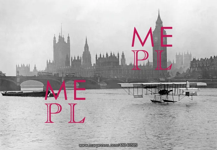 : Seaplane in London, 1912 : Seaplane in London, 1912