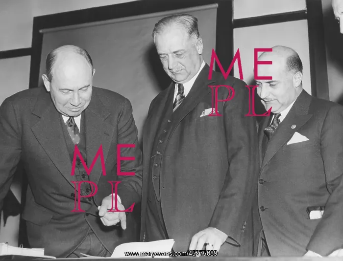 : The SEC hearing into Amadeo Giannini's (center) : The SEC hearing into Amadeo Giannini's (center)