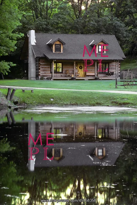 : Secluded Log Cabin Home Located by and Reflected : Secluded Log Cabin Home Located by and Reflected