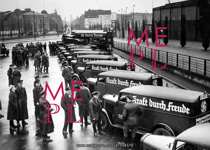 : Second anniversary of Strength through Joy, Berlin : Second anniversary of Strength through Joy, Berlin
