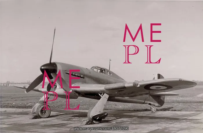 : The second Hawker Typhoon, P5216 : The second Hawker Typhoon, P5216