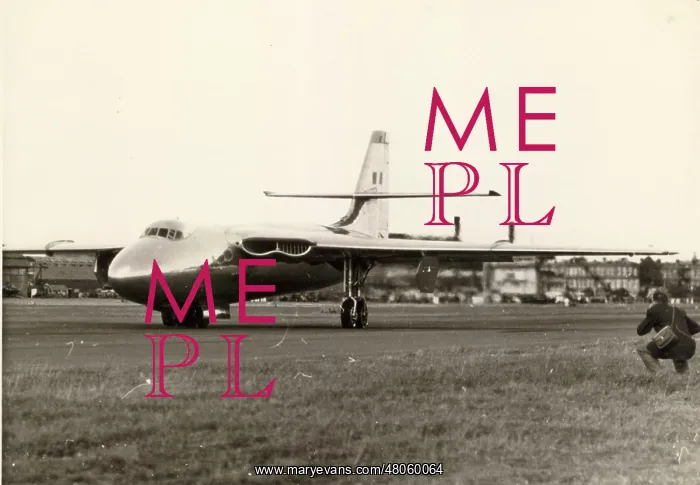 : Second prototype Vickers Valiant WB215 : Second prototype Vickers Valiant WB215