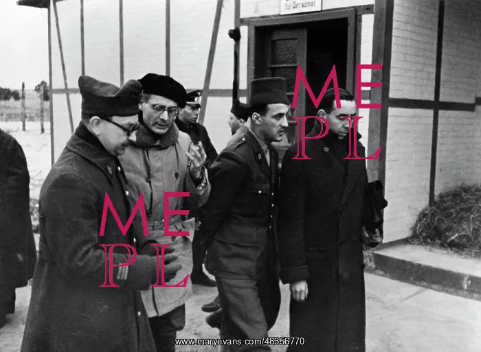: Second World War: French troops in retreat and in captivity : Second World War: French troops in retreat and in captivity