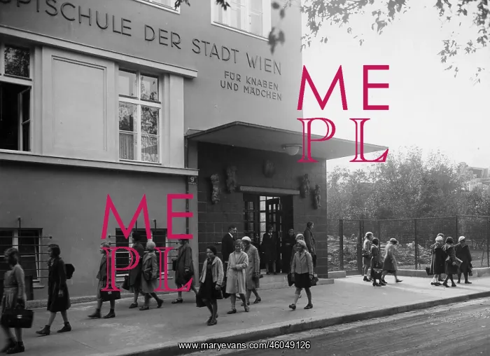 : Secondary modern school of Vienna : Secondary modern school of Vienna
