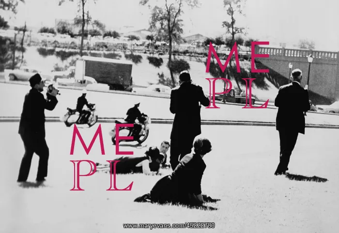 : Seconds after John F. Kennedy's assassination ? : Seconds after John F. Kennedy's assassination ?