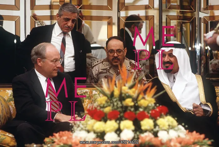 : Secretary of Defense Dick Cheney meets with ? : Secretary of Defense Dick Cheney meets with ?