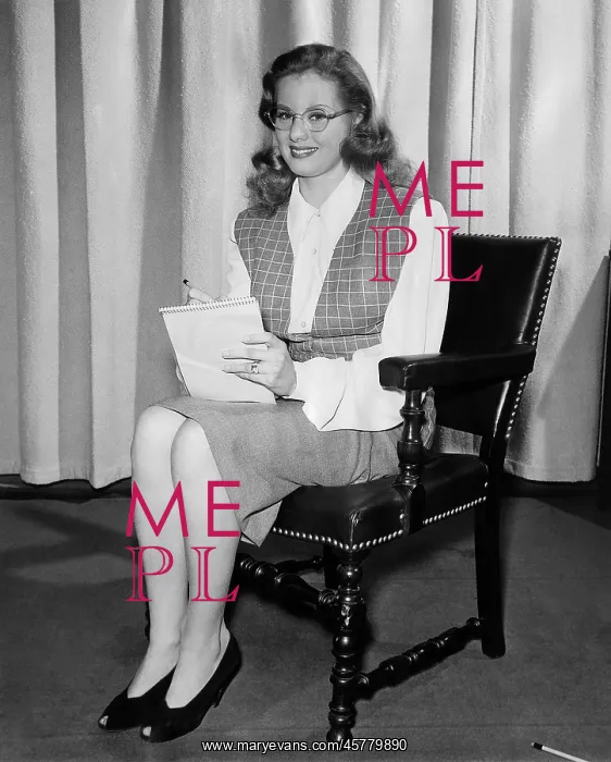 : Secretary taking dictation : Secretary taking dictation
