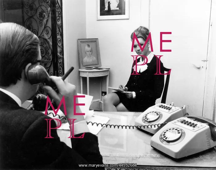 : SECRETARY TAKING NOTES : SECRETARY TAKING NOTES