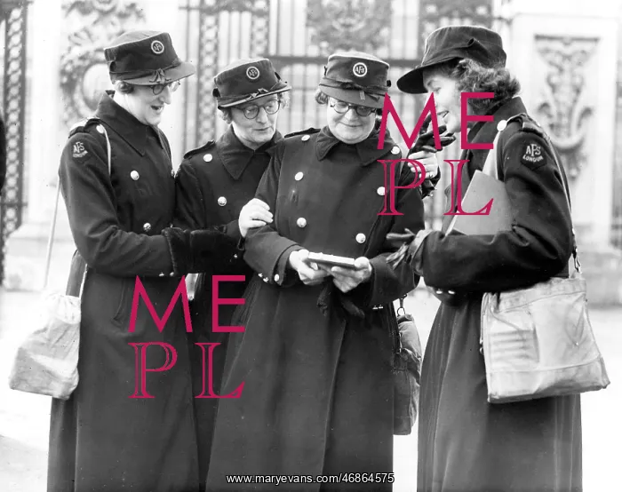 : Section Officer Pennington with OBE medal, WW2 : Section Officer Pennington with OBE medal, WW2