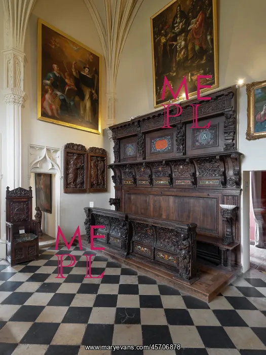 : Seigneurial bench, Chateau de Brissac, Brissac Loire Aubance : Seigneurial bench, Chateau de Brissac, Brissac Loire Aubance