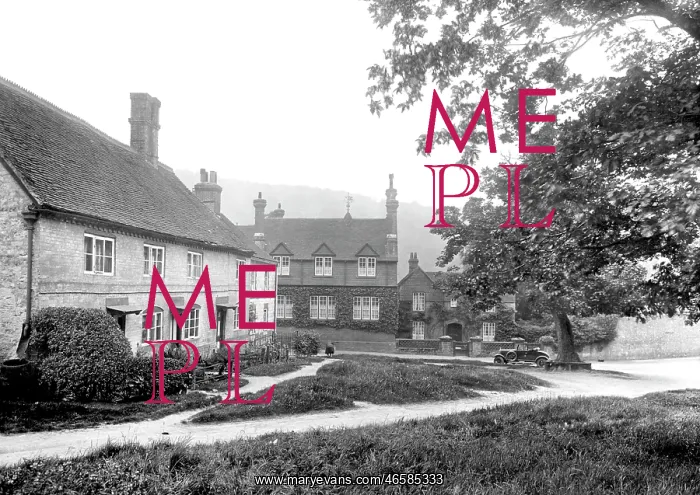  : Selborne, the Village Centre 1928