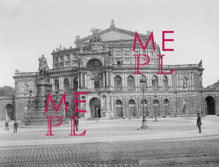 : Semperoper in Dresden, 1905 : Semperoper in Dresden, 1905