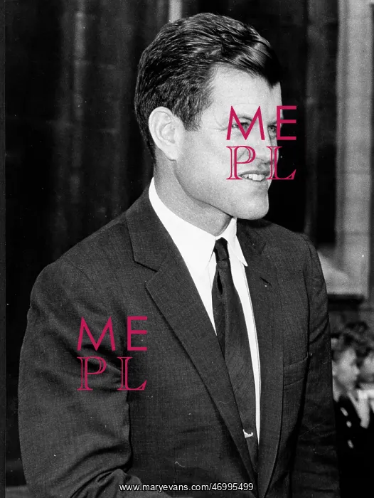 : Senator Edward Kennedy : Senator Edward Kennedy