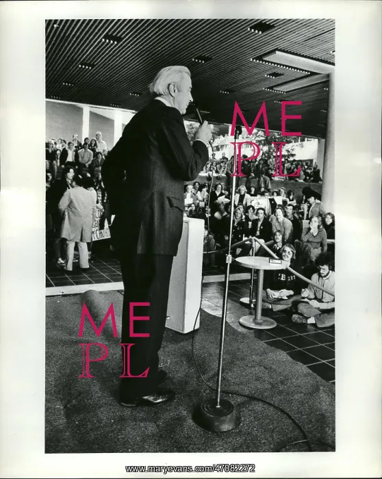 : Senator Eugene McCarthy, presidential candidate : Senator Eugene McCarthy, presidential candidate