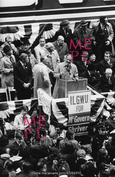 : Senator George McGovern, election campaign, New York : Senator George McGovern, election campaign, New York
