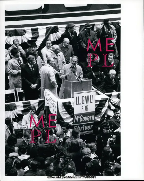 : Senator George McGovern, election campaign, New York : Senator George McGovern, election campaign, New York