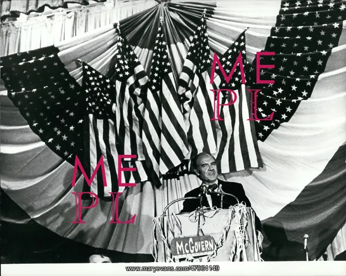 : Senator George McGovern of USA in election campaign : Senator George McGovern of USA in election campaign