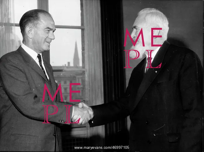 : Senator J. William Fulbright 1905 - 1995 : Senator J. William Fulbright 1905 - 1995