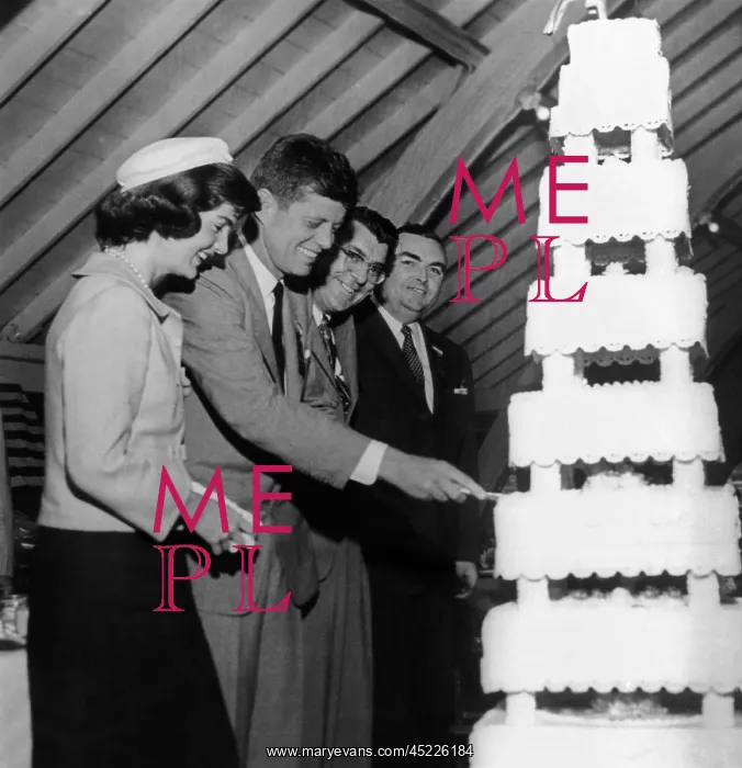 : Senator John Kennedy cutting an multi-tier ? : Senator John Kennedy cutting an multi-tier ?