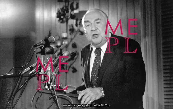 : Senator Sam Ervin, chairman of the Senate ? : Senator Sam Ervin, chairman of the Senate ?